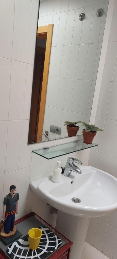 סנטה קרוז דה טנריף Cozy Room Near Las Teresitas Beach מראה חיצוני תמונה